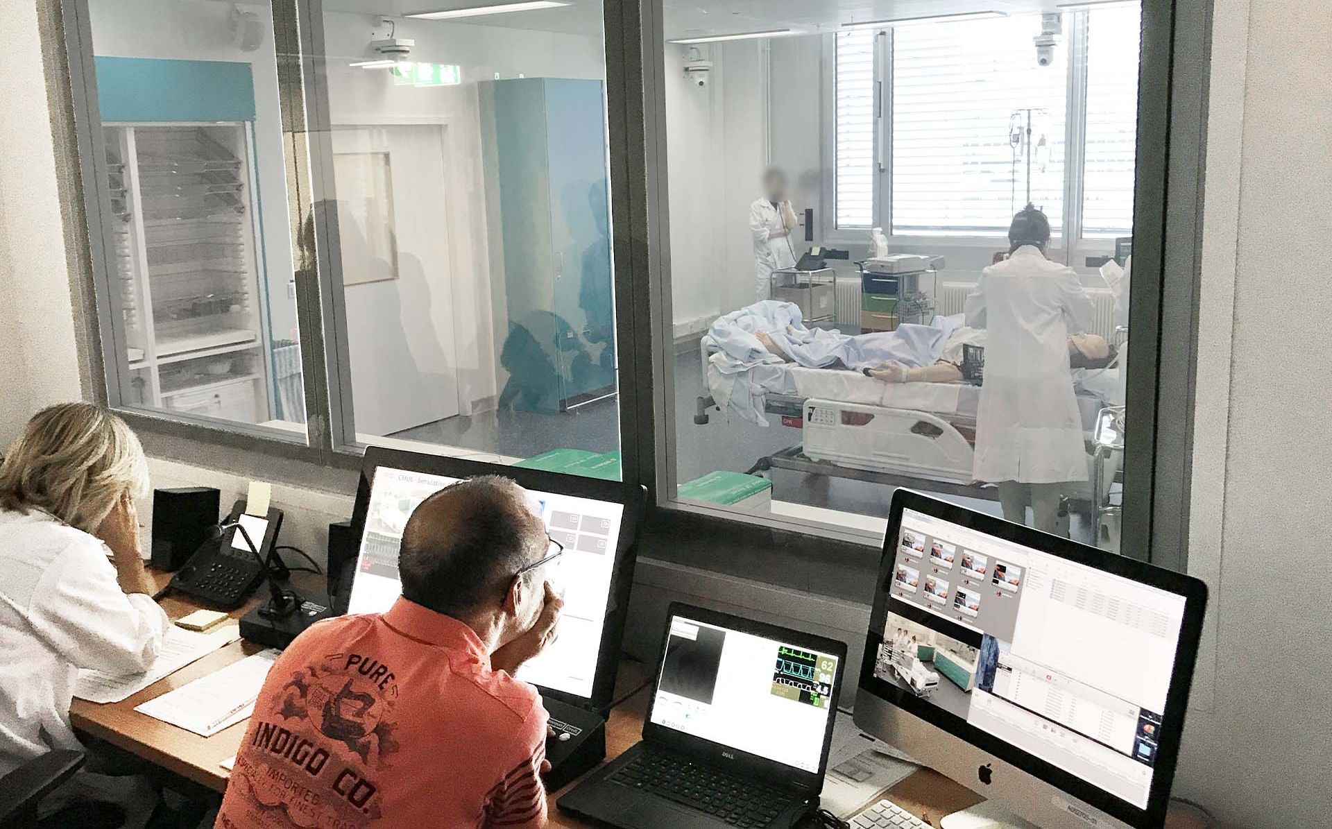 simulation médical en bloc opératoire de formation
